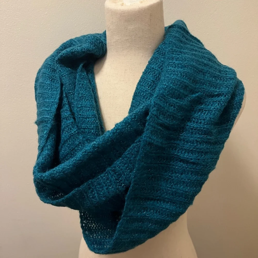 Infinity Scarf - Picture 4 of 4